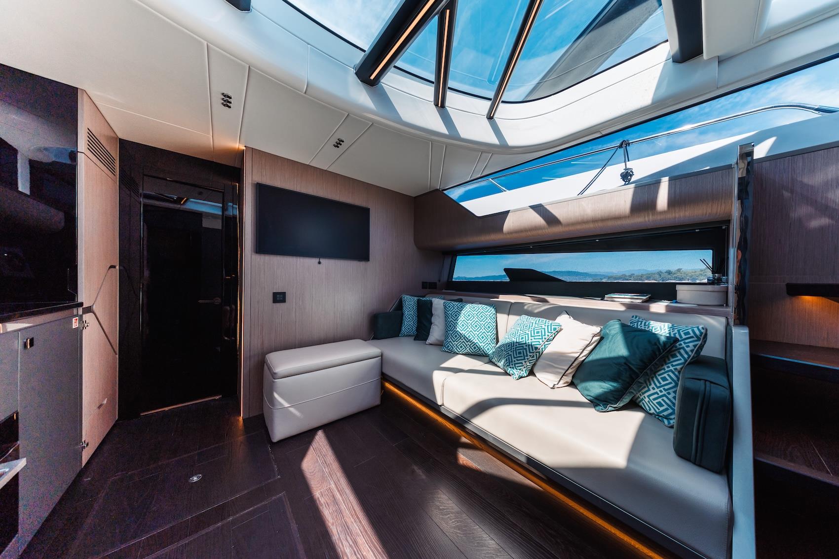 2023 SUNSEEKER 55 SUPERHAWK 